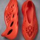 2021 New Men clogs Size 39-44 Stylish Quick Drying Garden Shoes Beach Sandal Shoes Yeezy Hole Eva Water Shoes Yeezy Slippers