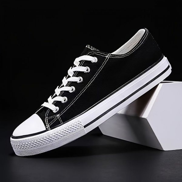 Women's Stylish Lace-Up Skate Shoes - Comfortable & Fashionable Canvas Low Top Sneakers