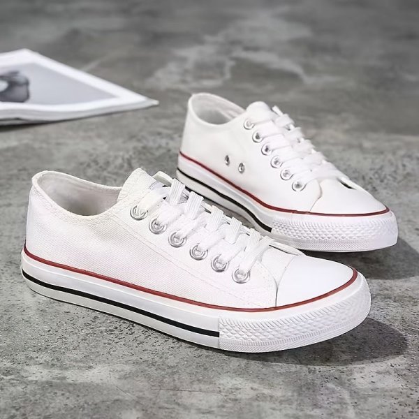 Women's Stylish Lace-Up Skate Shoes - Comfortable & Fashionable Canvas Low Top Sneakers